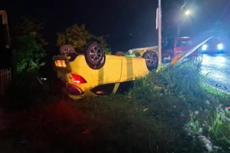 Mobil Honda Brio Terbalik di Tikungan Sarangan Magetan, Diduga Akibat Rem Blong Foto BeritaJatim.com