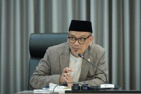 DPR Tegaskan Penyelenggaraan Haji Furoda Tak Punya Landasan Hukum Foto BeritaJatim.com