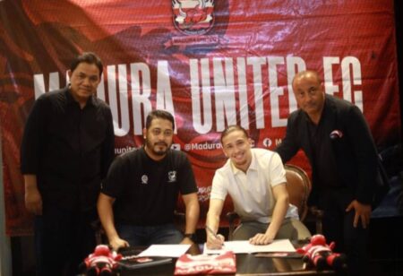 Madura United Perpanjang Kontrak Jordy Wehrmann Foto BeritaJatim.com