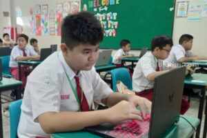 Pembelajaran Mandiri, Sebuah Pendekatan Mencapai Kompetensi Masa Depan Foto BeritaJatim.com