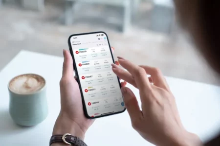 Investor Ritel Makin Mudah Akses Obligasi dengan IPOT Bond Foto BeritaJatim.com