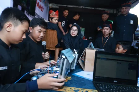 Banyuwangi Terapkan Pendidikan Berbasis Kreativitas, Dorong Inovasi Pelajar Foto BeritaJatim.com