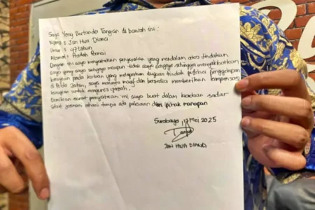 Jan Hwa Diana Tulis Surat Permohonan Maaf dari Balik Tahanan Polrestabes Surabaya Foto BeritaJatim.com