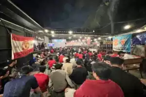 Loyalitas United Surabaya Turut Meriahkan Final UEL 2024/2025 Foto BeritaJatim.com