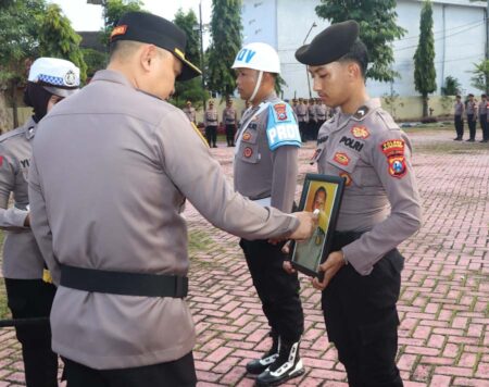Bripka VA Positif Gunakan Narkoba, Dipecat Tidak Hormat dari Polres Sumenep Foto BeritaJatim.com