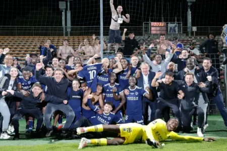 Derbi Paris Segera Tercipta, Paris FC Promosi dan Tantang PSG Musim Depan Foto BeritaJatim.com