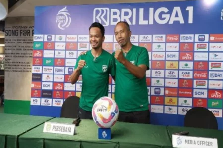 Muhammad Hidayat Ditunjuk Jadi Kapten Persebaya Saat Lawan Bali United Foto BeritaJatim.com