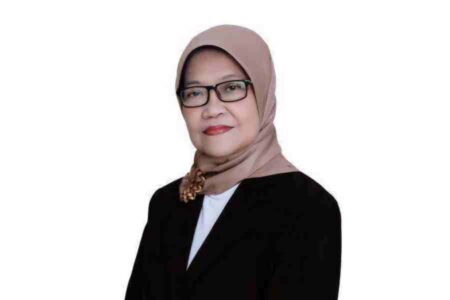 Hari Buruh 2025, Guru Besar Unair Soroti Ketimpangan Kesejahteraan Pekerja Foto BeritaJatim.com