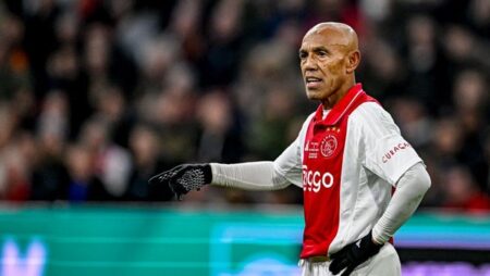 RESMI: Simon Tahamata Legenda Ajax Jadi Kepala Pemandu Bakat PSSI Foto BeritaJatim.com