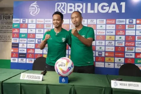 Uston Nawawi Beri Pesan Khusus untuk M Hidayat: Cari Tim yang Beri Menit Bermain Foto BeritaJatim.com