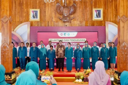 Mas Dhito Kukuhkan Pengurus Baru PKK Kediri, Titip Tiga Misi Sosial Prioritas Ini Foto BeritaJatim.com