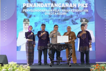 Mbak Wali Vinanda dan Gus Qowim Jamin Kesehatan Masyarakat Kota Kediri Foto BeritaJatim.com