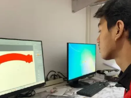 Mahasiswa Ilmu Komunikasi Asah Kemampuan Desain di Industri Percetakan Surabaya Foto BeritaJatim.com