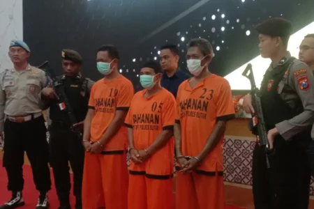 Polres Blitar Bongkar Kejahatan Tersembunyi di Balik Praktik Adopsi Anak Foto BeritaJatim.com
