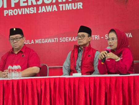 DPD PDIP Jatim Umumkan Pembebastugasan Ketua DPC Surabaya dan Bondowoso Foto BeritaJatim.com