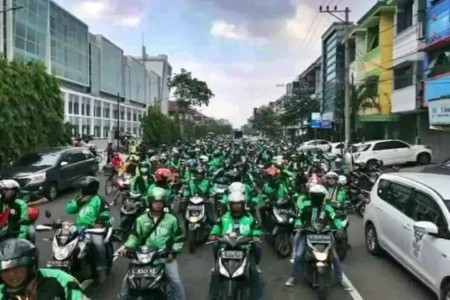 Besok, 6000 Ojol Aksi Besar-berasan di Surabaya, Ancam Segel Kantor Aplikator Foto BeritaJatim.com
