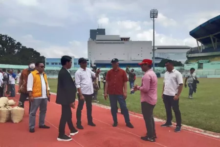DPRD Kota Malang Kritik Standar Lintasan Atletik Stadion Gajayana untuk Porprov Jatim 2025 Foto BeritaJatim.com