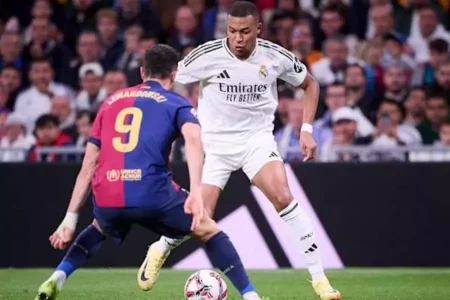 FC Barcelona vs Real Madrid: Kado El Clasico Pemungkas Carlo Ancelotti Foto BeritaJatim.com