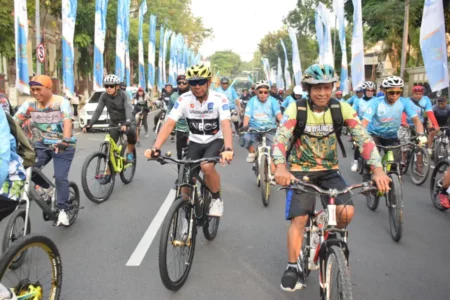 Enam Pegowes Senior Catat Sejarah Tempuh 456 Km Jelajah Lamongan Foto BeritaJatim.com