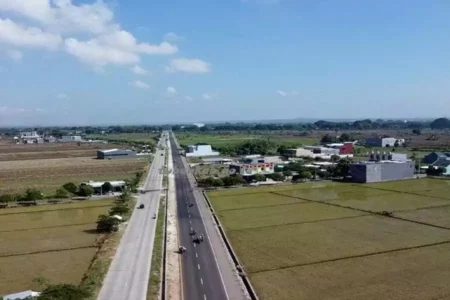 Dianggarkan Rp4 Miliar, Jalan Ringroad Tuban Mulai Proses Lelang untuk Perbaikan Foto BeritaJatim.com