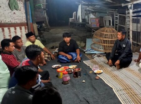 Tewas di Tengah Sabung Ayam: Kisah Tragis Penjual Bakso di Jombang Foto BeritaJatim.com