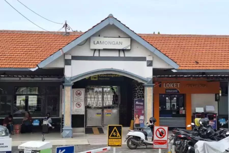 Libur Panjang Kenaikan Isa Almasih, Pengguna Kereta Api di Stasiun Lamongan Meningkat Foto BeritaJatim.com