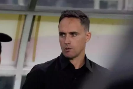 Persebaya Gagal Tundukkan Persik Kediri, Paul Munster: Ini Masalah Mental Foto BeritaJatim.com