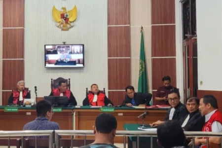 Bunuh Kekasih Akibat Tergiur Perhiasan, Pria Surabaya Didakwa Pasal Pembunuhan Berencana Foto BeritaJatim.com