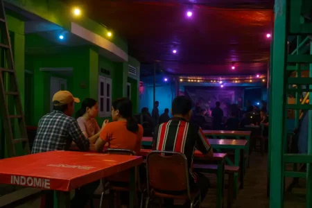 Bapenda Kota Malang Sisir Warung Malam demi Tambah PAD, Target Pajak Rp163 Miliar! Foto BeritaJatim.com