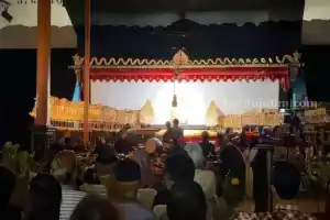 Pagelaran Wayang dan Ekraf Tulungagung Meriahkan HUT ke-47 Taman Budaya Jatim Foto BeritaJatim.com