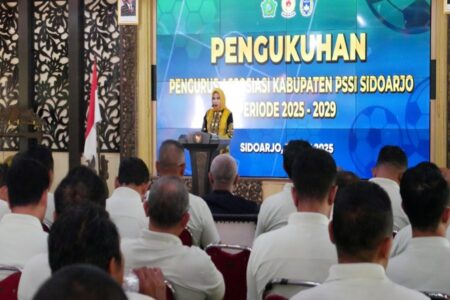 Pengukuhan Pengurus Baru Askab, Sepak Bola Sidoarjo Siap Tancap Gas Foto BeritaJatim.com
