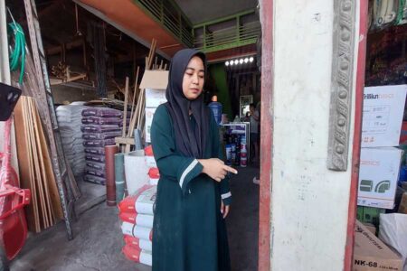 Toko Bangunan di Probolinggo Disatroni Maling, Uang Rp10 Juta Raib Foto BeritaJatim.com