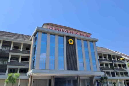 Untag Surabaya Resmi Buka Fakultas Kedokteran, Cetak Dokter Patriotik Fokus Pernapasan Foto BeritaJatim.com