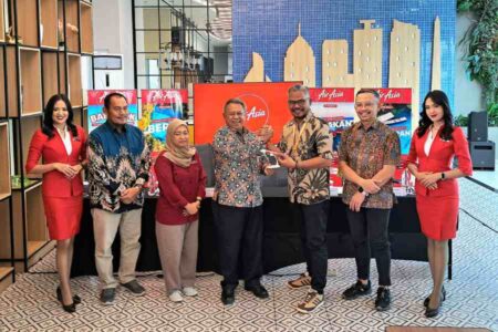 Indonesia AirAsia Buka Rute Baru dari Surabaya Mulai Oktober 2025, Berikut Tujuan Penerbangannya Foto BeritaJatim.com