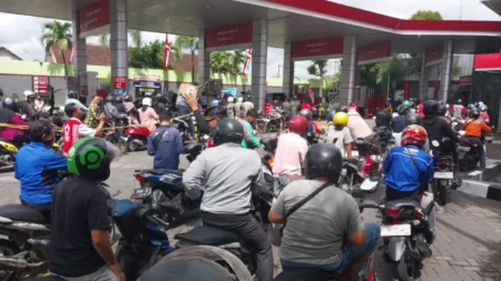 Krisis BBM, Bupati Fawait Perbolehkan Sekolah Daring dan ASN Pemkab Jember WFA Foto BeritaJatim.com