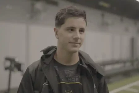 Bruno Moreira Waspadai Kekuatan Football West All Star, Siap Maksimal untuk Persebaya Foto BeritaJatim.com