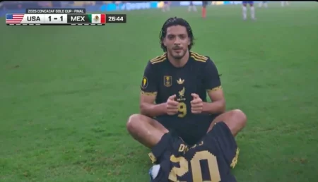 Babak I: Selebrasi Raul Jimenez Jadi Sorotan, Amerika Vs Mexico 1-1 Foto BeritaJatim.com