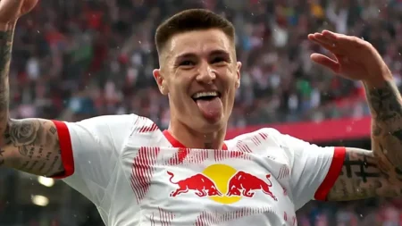 Benjamin Sesko Condong ke Manchester United, Newcastle United Kembali Gigit Jari Foto BeritaJatim.com