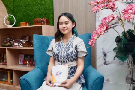 Difa Dewi Arimbi Wakili Indonesia di WorldSkill ASEAN 2025, Bukti Daya Saing SMK Jatim Foto BeritaJatim.com