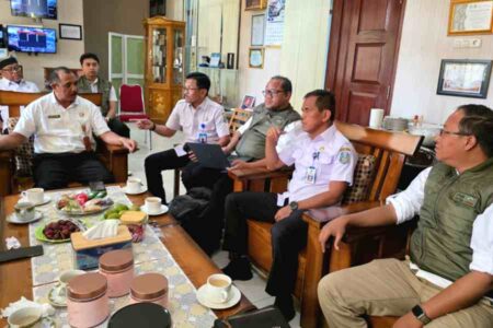 Sistem SPMB Error, Dindik Jatim Pastikan Calon Siswa Tetap Bisa Sekolah Foto BeritaJatim.com