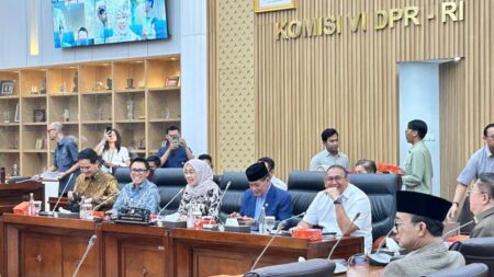 Komisi VI DPR RI Dukung Transformasi Bisnis Telkom, Dian Fokus Evaluasi Anak dan Cucu Perusahan Foto BeritaJatim.com