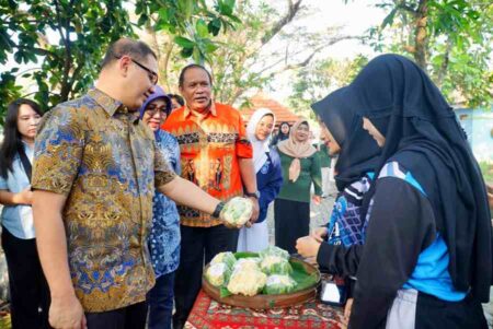 Dindik Jatim Resmikan Program School Food Care di SMAN 3 Bojonegoro, Apa Manfaatnya? Foto BeritaJatim.com