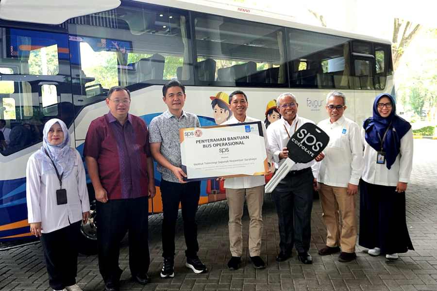 ITS Terima Hibah Bus dari SPS Corporate dan SMB Group, Siap Perkuat Sinergi Riset Industri Foto BeritaJatim.com