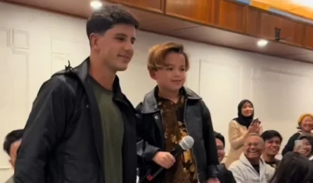 ‘The Next Justin Hubner’ Dapat Petuah dari Pemain Persebaya di Perth Foto BeritaJatim.com