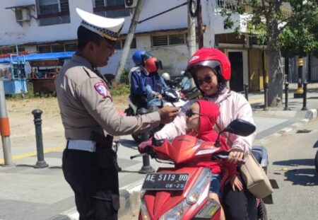 Keselamatan Anak Prioritas, Satlantas Ponorogo Gelar Aksi Edukatif Foto BeritaJatim.com