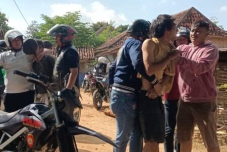 Bandar dan Pengedar Kabur, 3 Pemakai Narkoba di Pamekasan Ditangkap Foto BeritaJatim.com