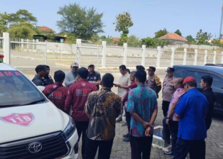 Polda Jatim Lakukan Reassesment Stadion GMRP Pamekasan Foto BeritaJatim.com
