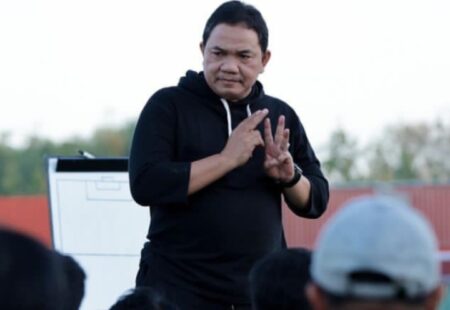 Hasil Evaluasi Program TC, Madura United Buru Bek Asing Pengalaman Foto BeritaJatim.com