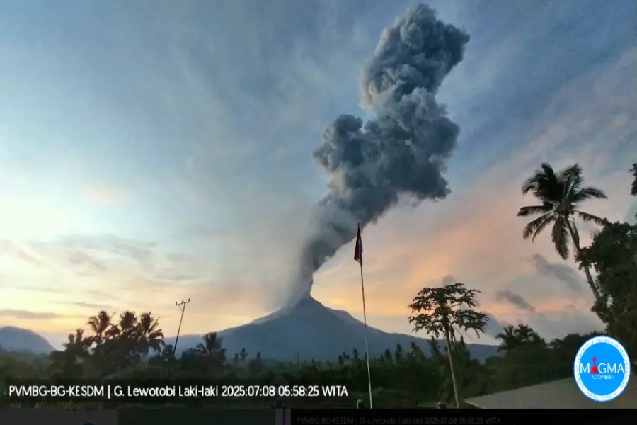 Erupsi Gunung Lewotobi, Batik Air Batalkan Sejumlah Penerbangan ke Labuan Bajo Foto BeritaJatim.com