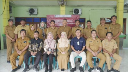 Cegah Jeratan Pinjol! TPAKD Sumenep Bekali Perangkat Desa Literasi Keuangan Foto BeritaJatim.com